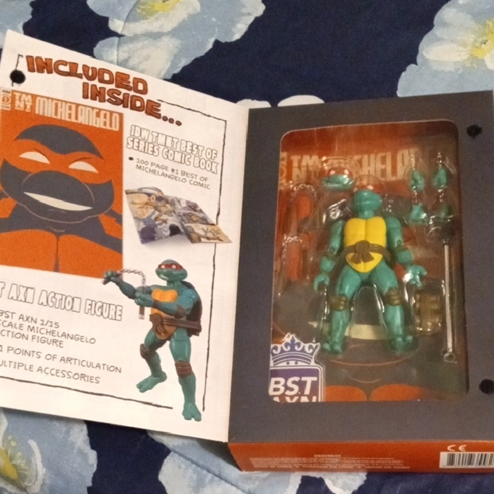 NWT Michelangelo Action Figure with Accessories